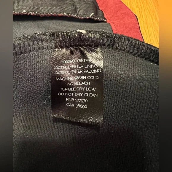 KERRITS On Track Quilted Vest Women’s Medium Maroon/Black Equestrian Full Zip - Picture 7 of 7